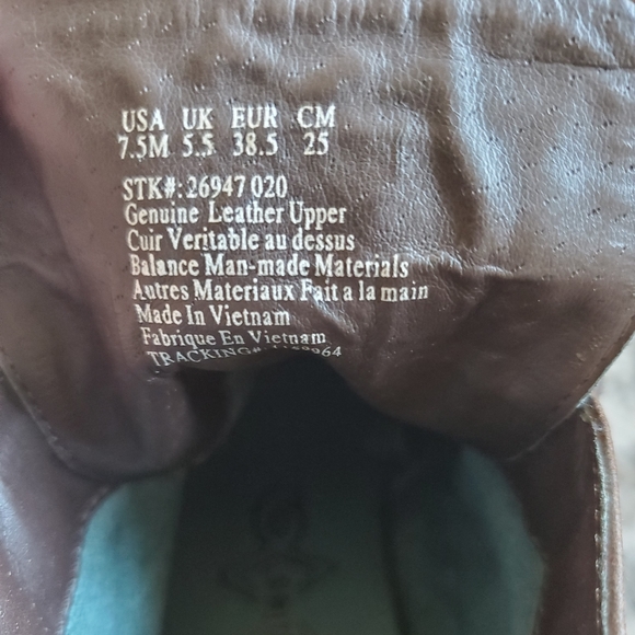 Hush Puppies Revive Chukka bootie, size 7.5 - Picture 5 of 5